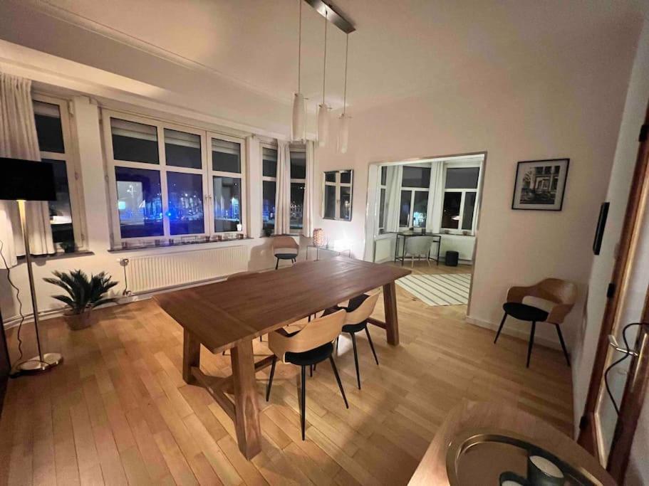 Bellevue - Grand Appartement Pour 5 Sur Les Quais De La Meuse Luik Buitenkant foto