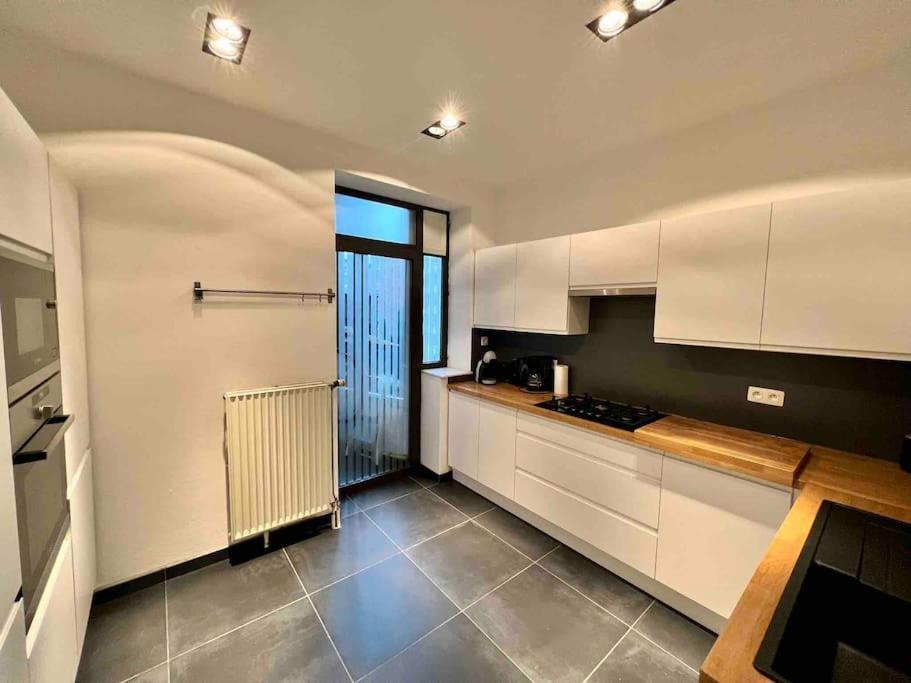 Bellevue - Grand Appartement Pour 5 Sur Les Quais De La Meuse Luik Buitenkant foto