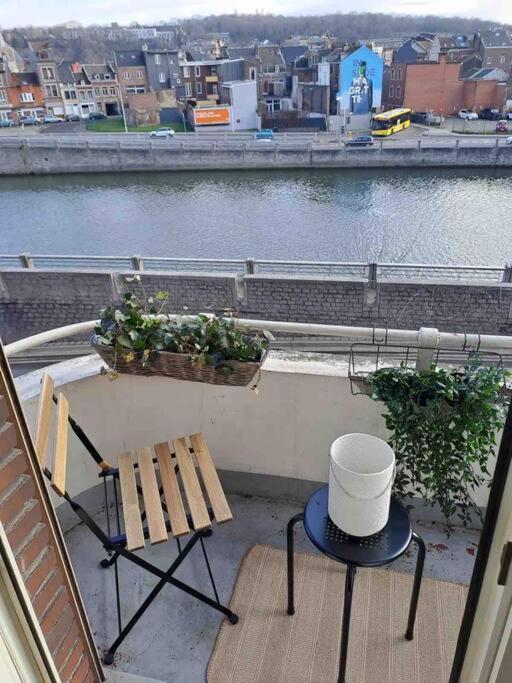 Bellevue - Grand Appartement Pour 5 Sur Les Quais De La Meuse Luik Buitenkant foto