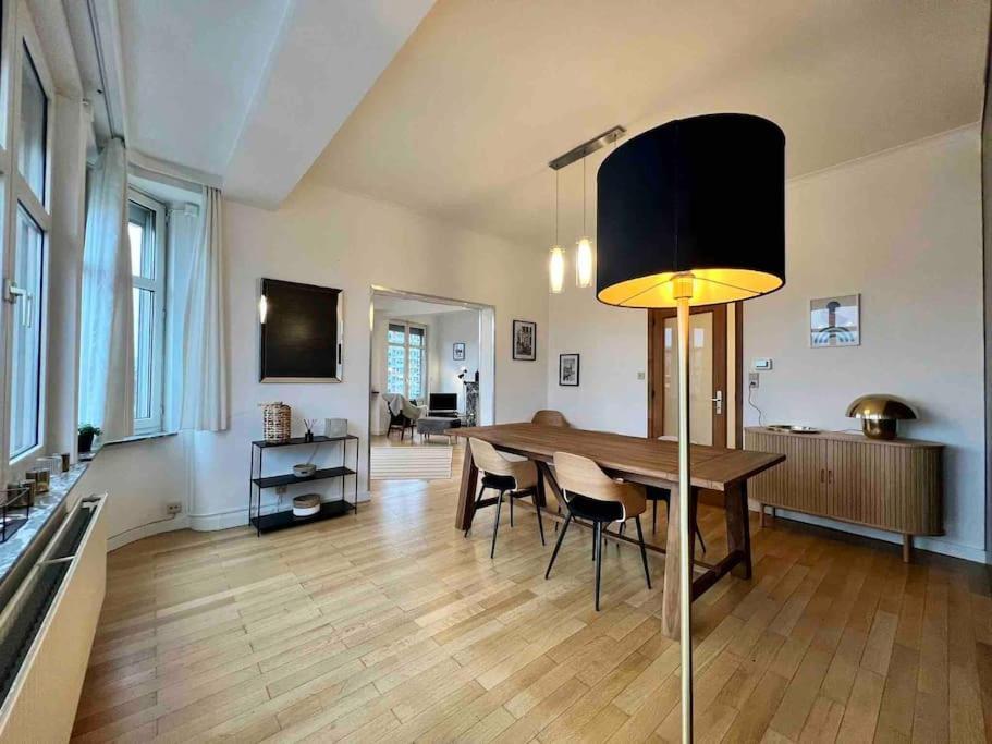 Bellevue - Grand Appartement Pour 5 Sur Les Quais De La Meuse Luik Buitenkant foto