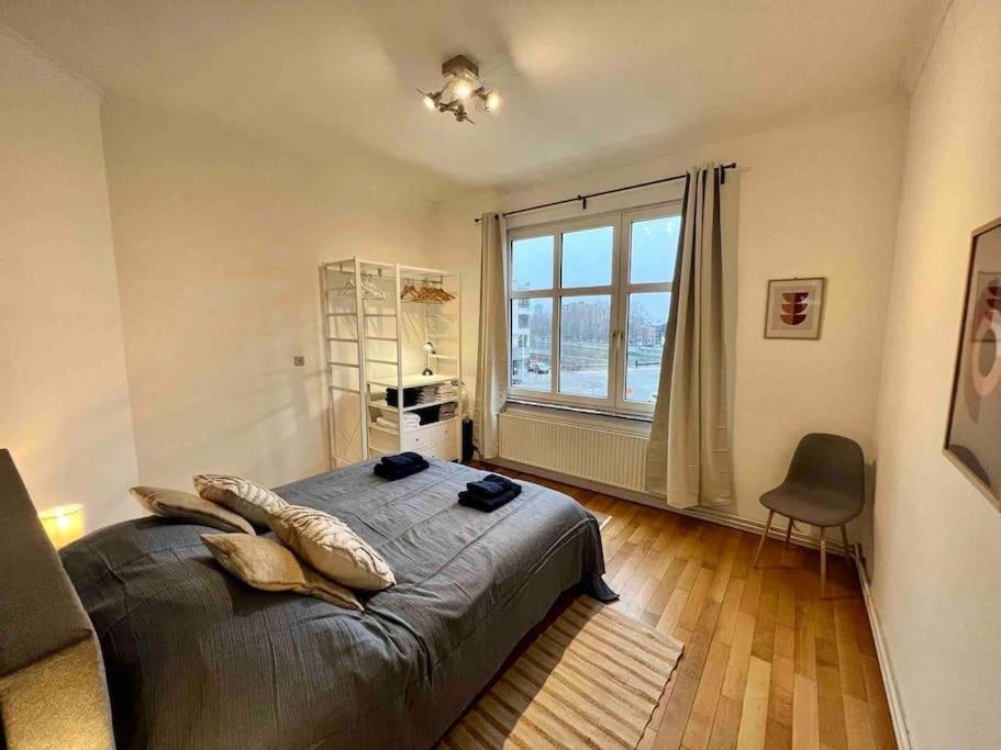 Bellevue - Grand Appartement Pour 5 Sur Les Quais De La Meuse Luik Buitenkant foto